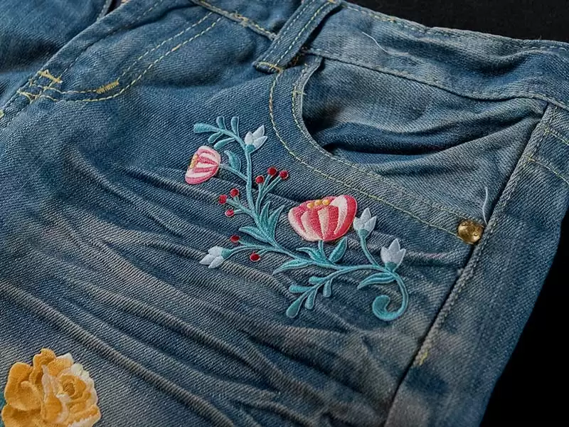 PATCHES & LABELS